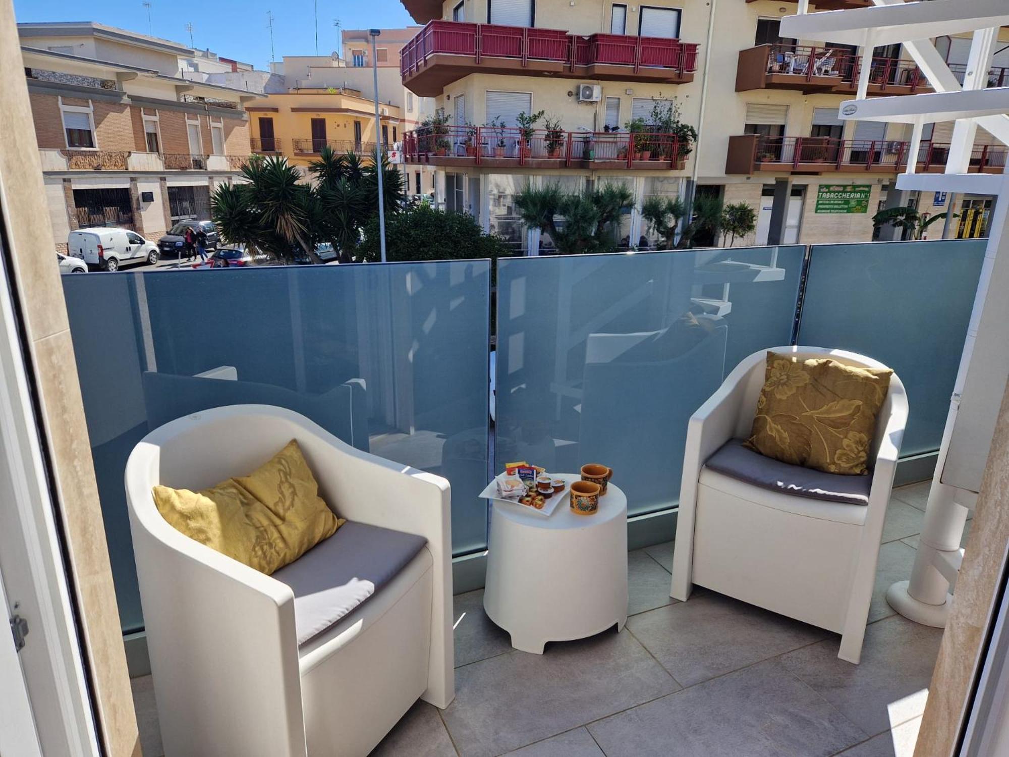Apartamento Domus Divina & Domus Elegans Fronte Mare Monopoli Habitación foto